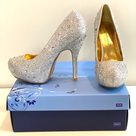 Silver platform heels with crystals size 6 or 5 NWT - Picture 7 of 15